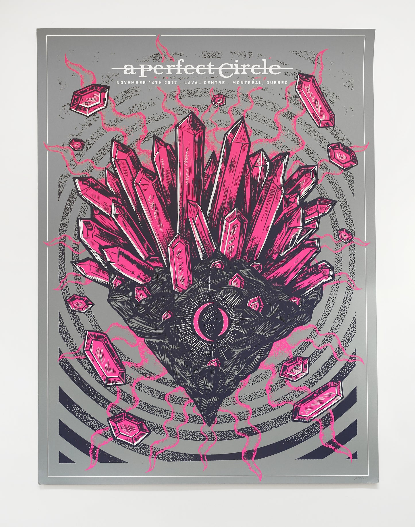 A Perfect Circle | Officially Licenced | 2017 Montréal - Laval Centre | Damaged